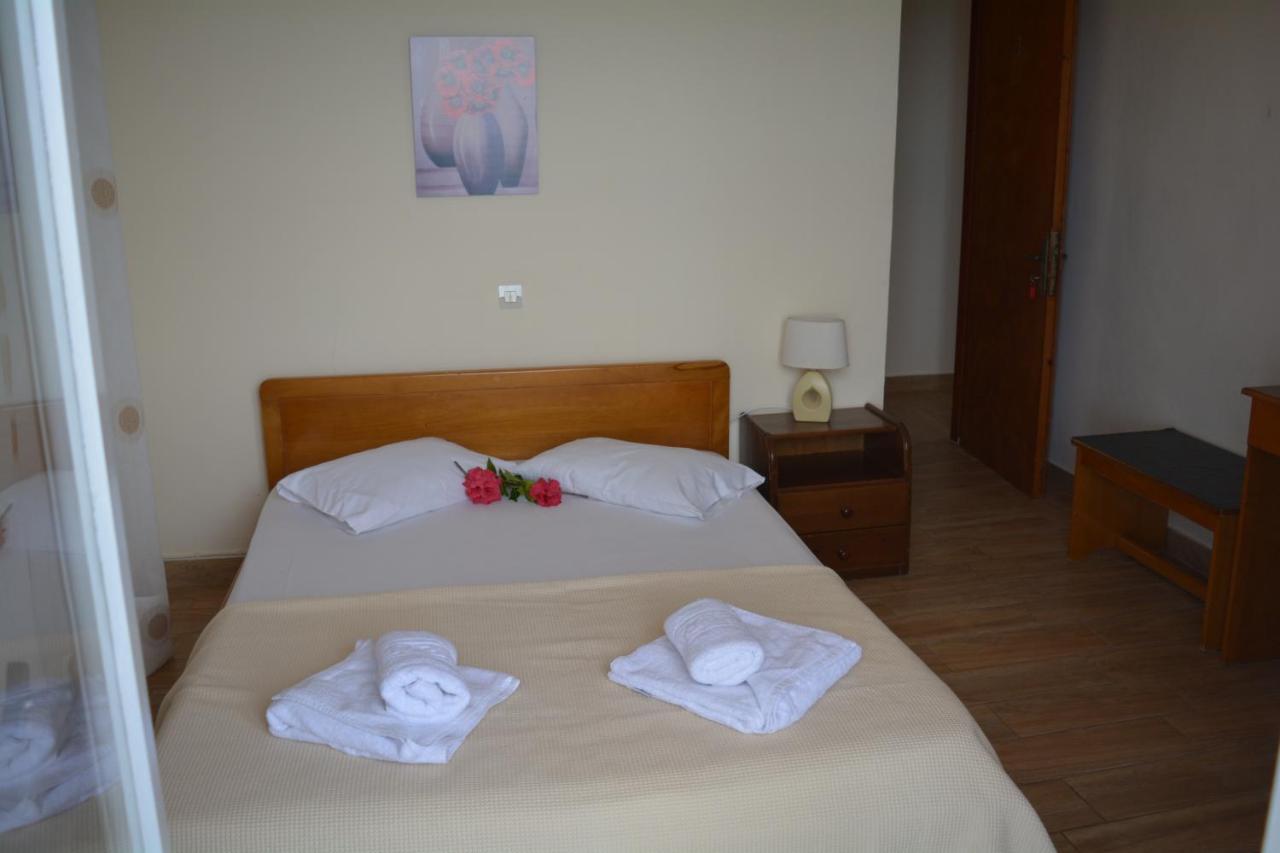 Fiore Rooms Akrotiri  Dış mekan fotoğraf